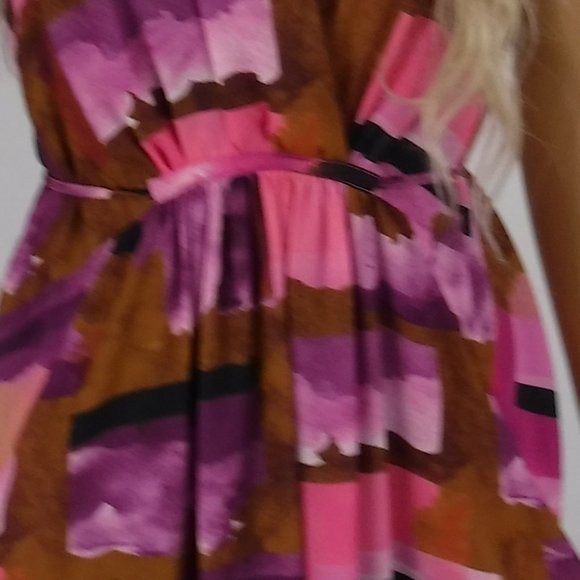 VINTAGE BAR III SLEEVELESS KNEE OR BELOW BEAUTIFUL DRESS - Picture 4 of 5